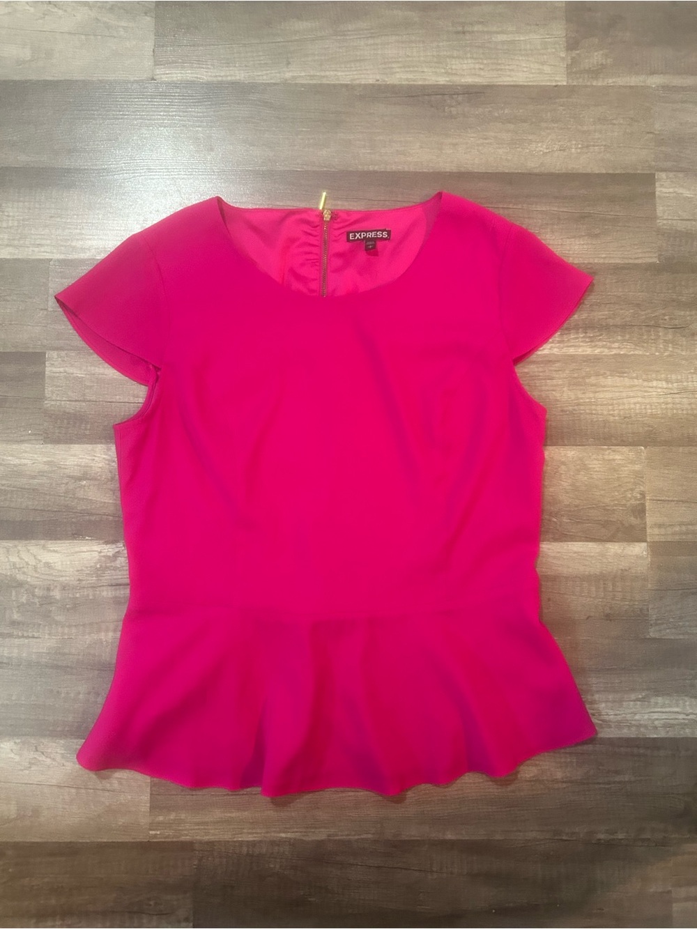 Express Pink Peplum Cap-Sleeve Top Size Large